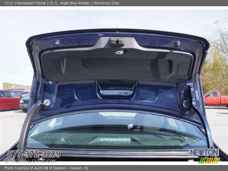 Night Blue Metallic / Moonrock Gray 2012 Volkswagen Passat 2.5L S