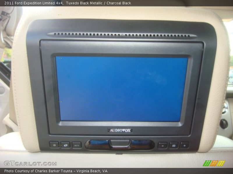 Tuxedo Black Metallic / Charcoal Black 2011 Ford Expedition Limited 4x4