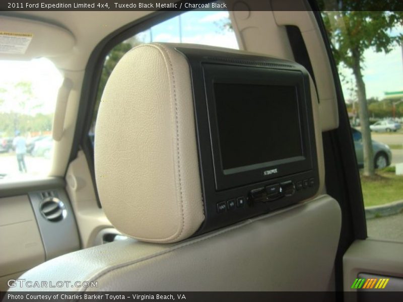 Tuxedo Black Metallic / Charcoal Black 2011 Ford Expedition Limited 4x4