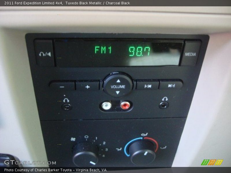 Tuxedo Black Metallic / Charcoal Black 2011 Ford Expedition Limited 4x4