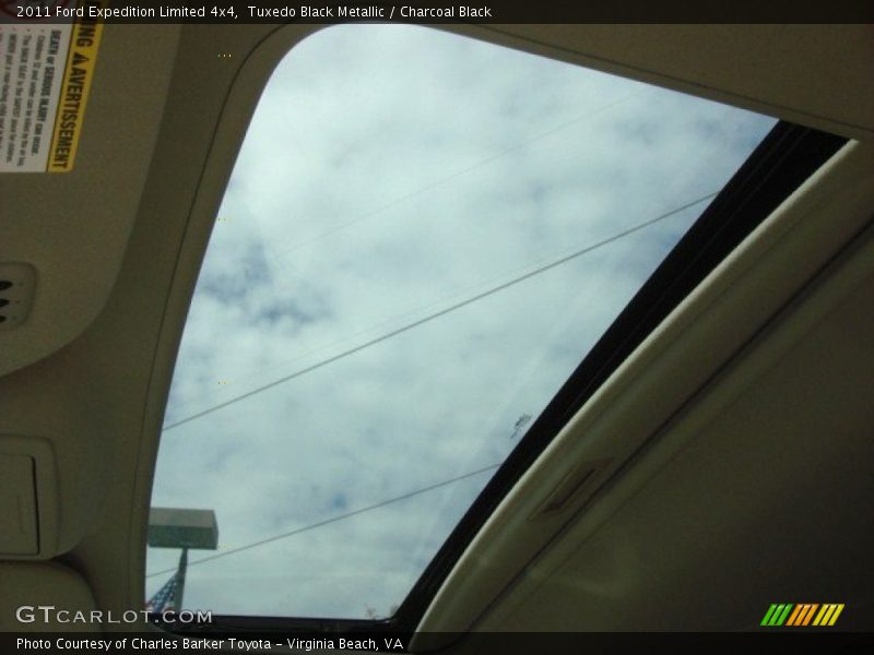 Tuxedo Black Metallic / Charcoal Black 2011 Ford Expedition Limited 4x4