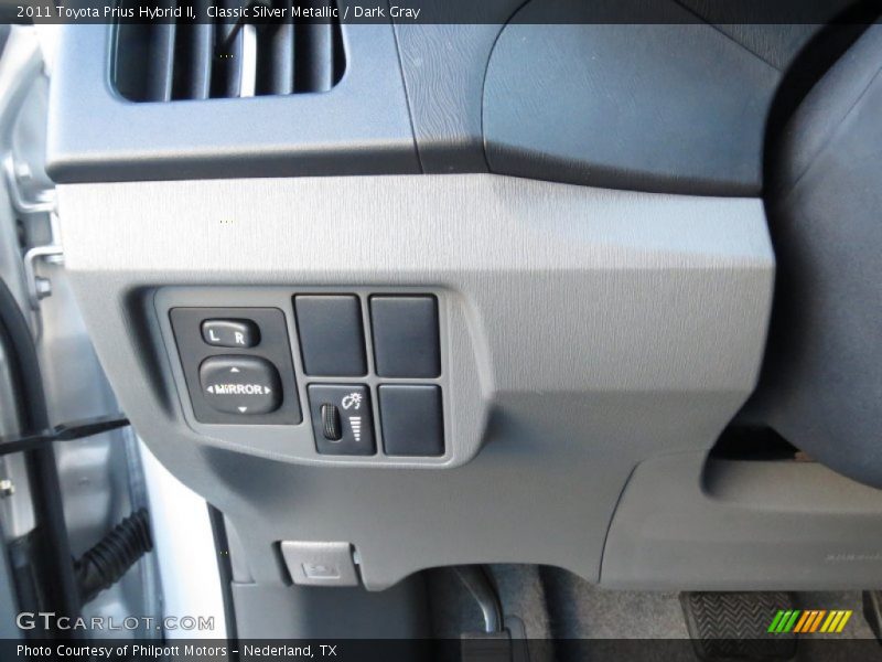 Classic Silver Metallic / Dark Gray 2011 Toyota Prius Hybrid II