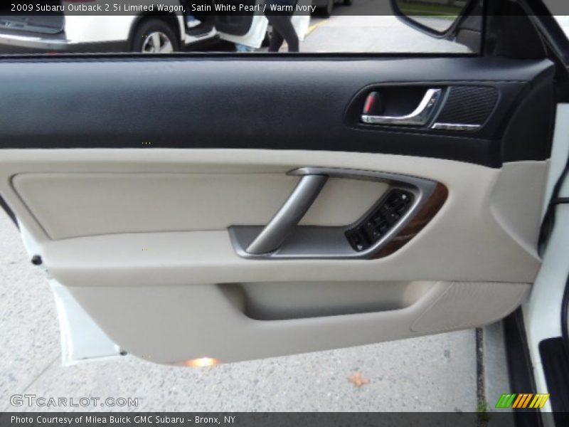 Satin White Pearl / Warm Ivory 2009 Subaru Outback 2.5i Limited Wagon