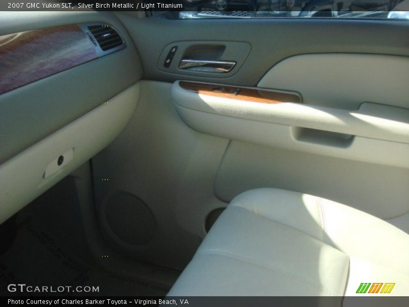 Silver Birch Metallic / Light Titanium 2007 GMC Yukon SLT