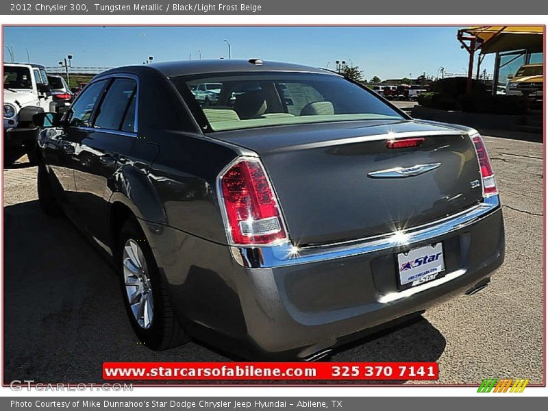Tungsten Metallic / Black/Light Frost Beige 2012 Chrysler 300