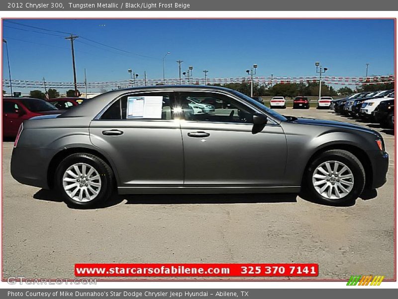 Tungsten Metallic / Black/Light Frost Beige 2012 Chrysler 300