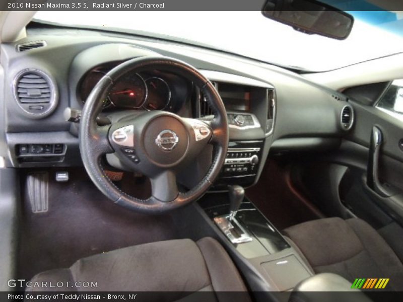 Radiant Silver / Charcoal 2010 Nissan Maxima 3.5 S