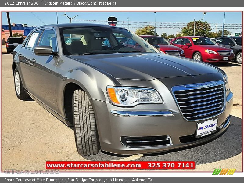 Tungsten Metallic / Black/Light Frost Beige 2012 Chrysler 300