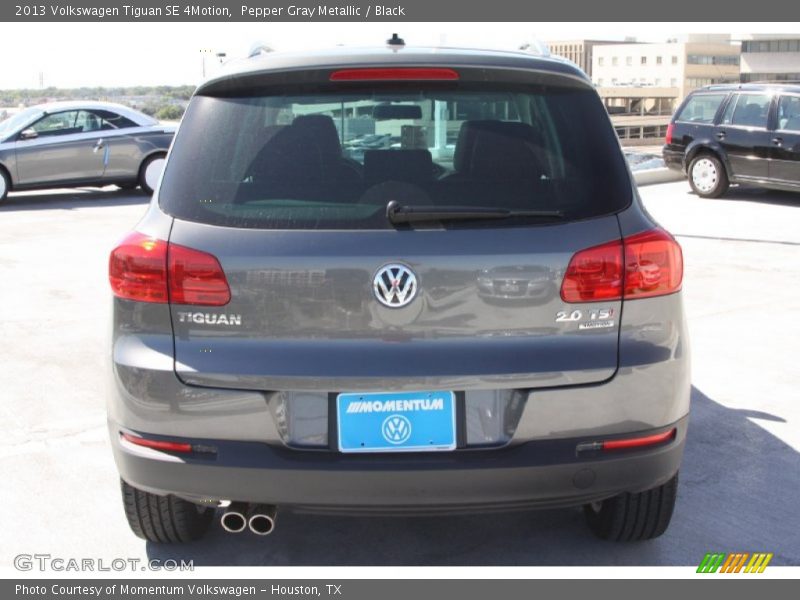 Pepper Gray Metallic / Black 2013 Volkswagen Tiguan SE 4Motion