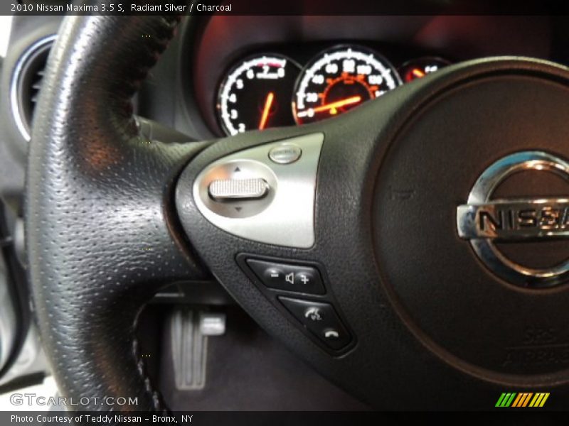 Radiant Silver / Charcoal 2010 Nissan Maxima 3.5 S
