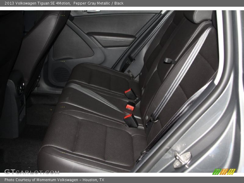 Pepper Gray Metallic / Black 2013 Volkswagen Tiguan SE 4Motion