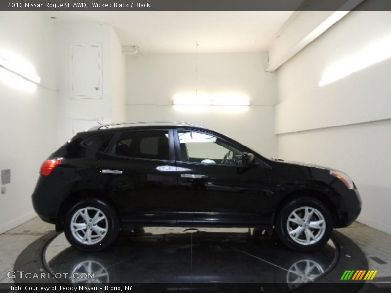 Wicked Black / Black 2010 Nissan Rogue SL AWD