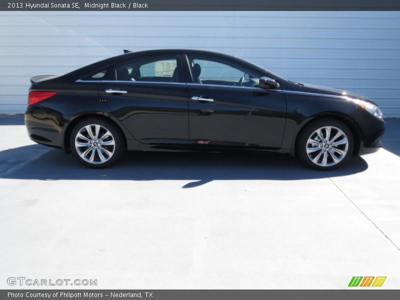 Midnight Black / Black 2013 Hyundai Sonata SE