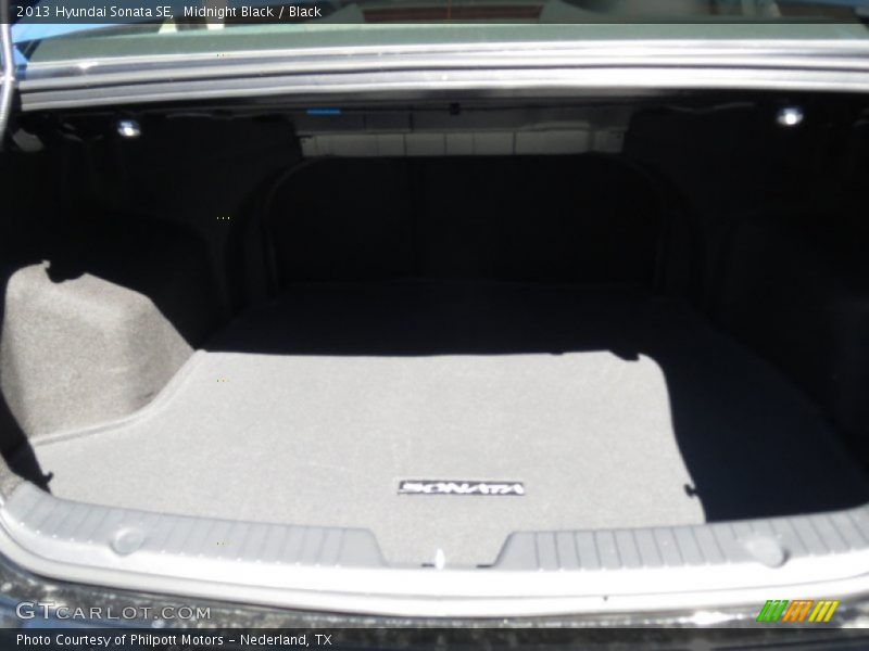 Midnight Black / Black 2013 Hyundai Sonata SE