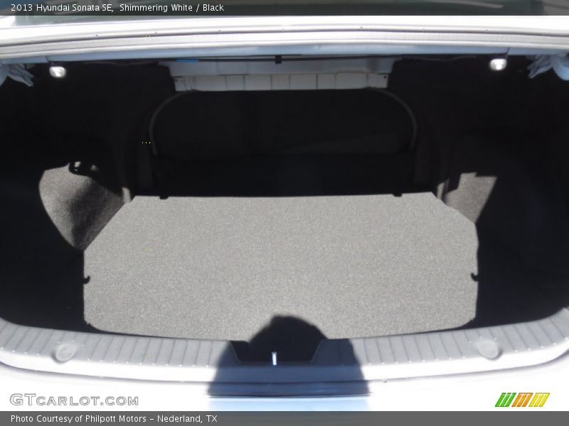 Shimmering White / Black 2013 Hyundai Sonata SE