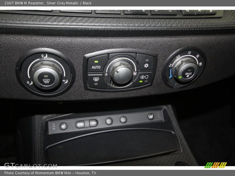 Controls of 2007 M Roadster