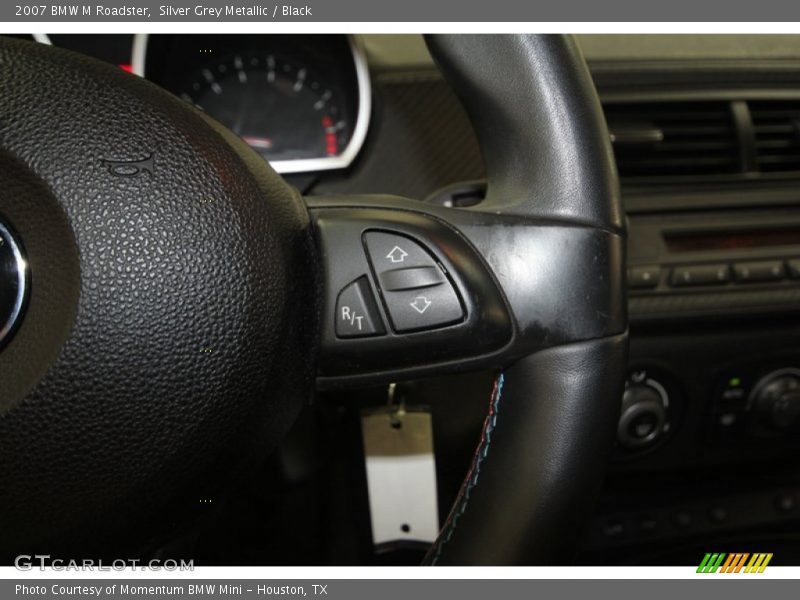 Controls of 2007 M Roadster