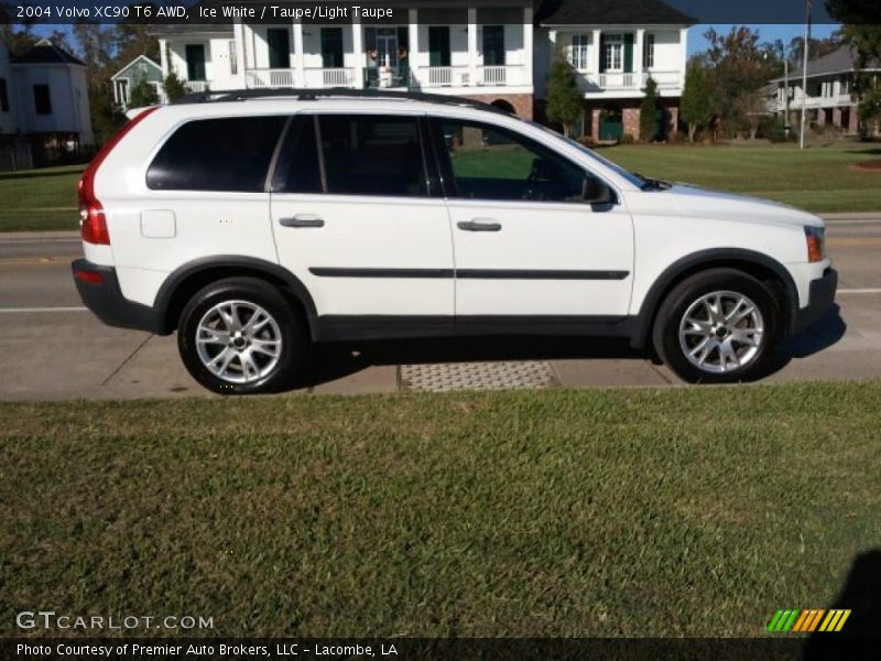 Ice White / Taupe/Light Taupe 2004 Volvo XC90 T6 AWD