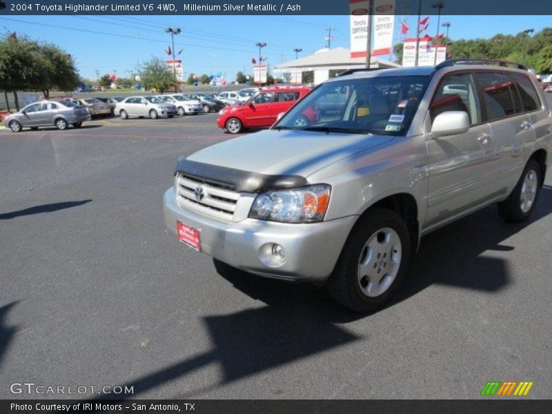 Millenium Silver Metallic / Ash 2004 Toyota Highlander Limited V6 4WD