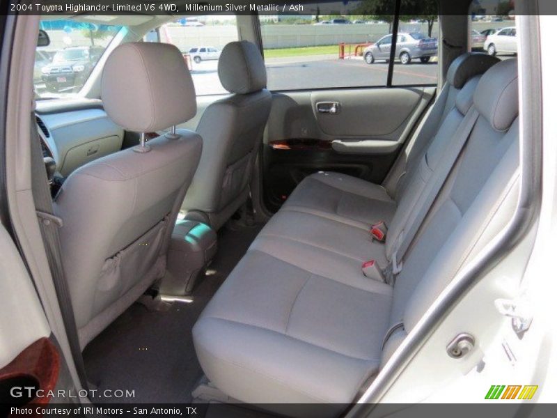 Millenium Silver Metallic / Ash 2004 Toyota Highlander Limited V6 4WD