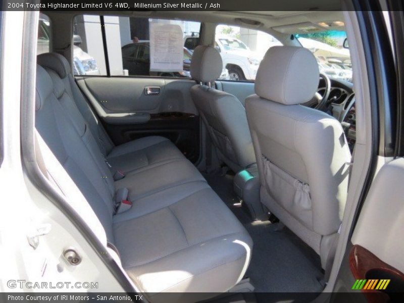 Millenium Silver Metallic / Ash 2004 Toyota Highlander Limited V6 4WD