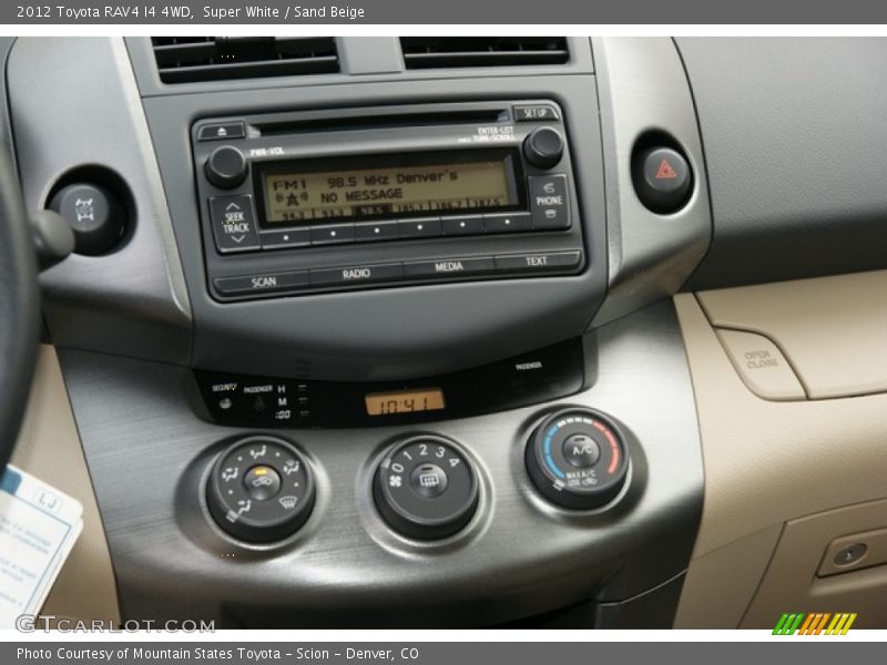 Super White / Sand Beige 2012 Toyota RAV4 I4 4WD