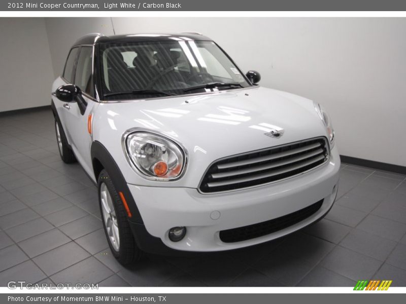 Light White / Carbon Black 2012 Mini Cooper Countryman