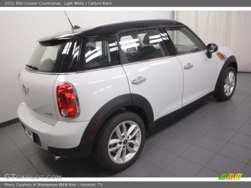 Light White / Carbon Black 2012 Mini Cooper Countryman