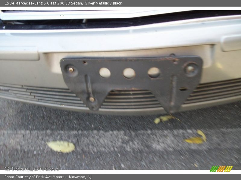 Silver Metallic / Black 1984 Mercedes-Benz S Class 300 SD Sedan