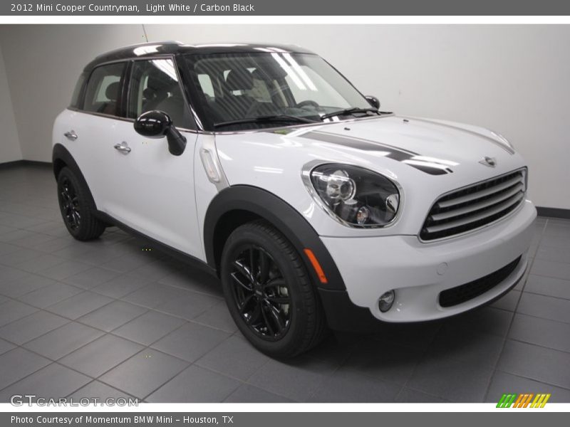 Light White / Carbon Black 2012 Mini Cooper Countryman