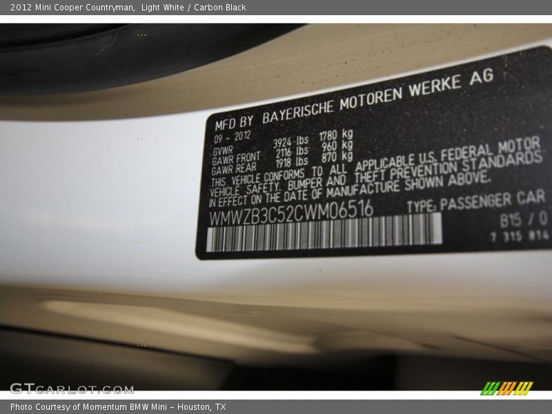Light White / Carbon Black 2012 Mini Cooper Countryman