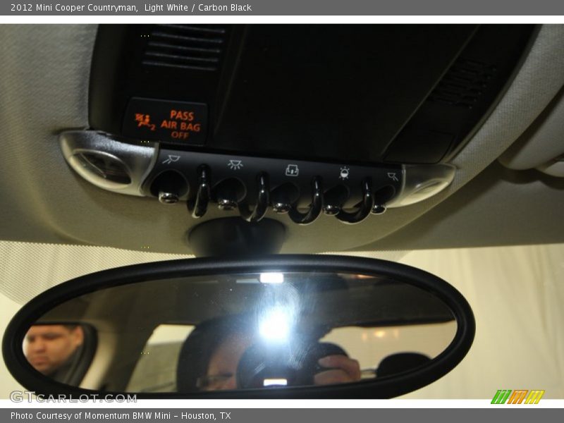 Light White / Carbon Black 2012 Mini Cooper Countryman