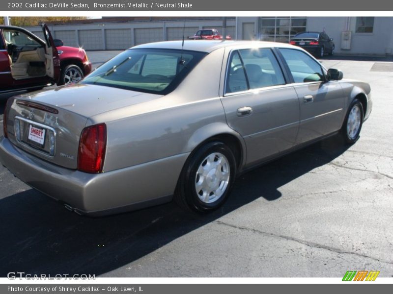 Bronzemist Metallic / Neutral Shale 2002 Cadillac DeVille Sedan