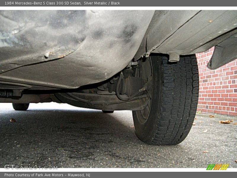 Silver Metallic / Black 1984 Mercedes-Benz S Class 300 SD Sedan