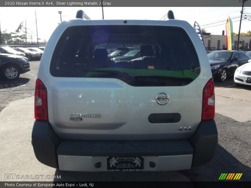 Silver Lightning Metallic / Gray 2010 Nissan Xterra X 4x4