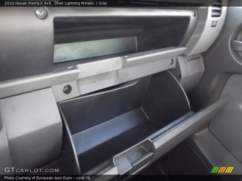 Silver Lightning Metallic / Gray 2010 Nissan Xterra X 4x4