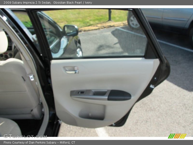 Obsidian Black Pearl / Ivory 2009 Subaru Impreza 2.5i Sedan