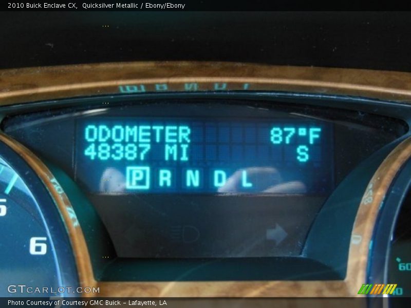 Quicksilver Metallic / Ebony/Ebony 2010 Buick Enclave CX