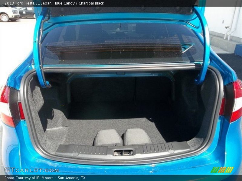 Blue Candy / Charcoal Black 2013 Ford Fiesta SE Sedan