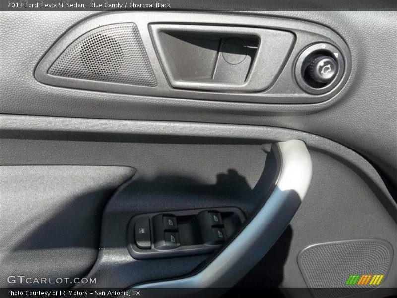 Blue Candy / Charcoal Black 2013 Ford Fiesta SE Sedan