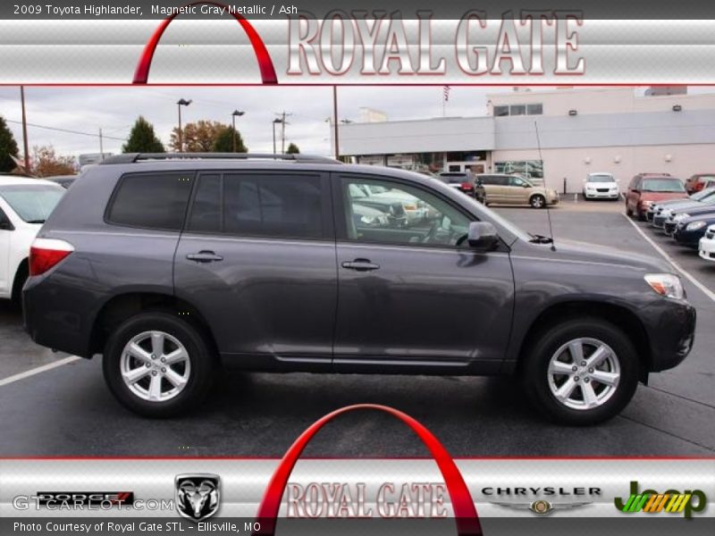 Magnetic Gray Metallic / Ash 2009 Toyota Highlander