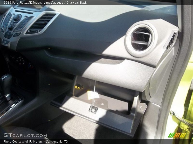 Lime Squeeze / Charcoal Black 2013 Ford Fiesta SE Sedan