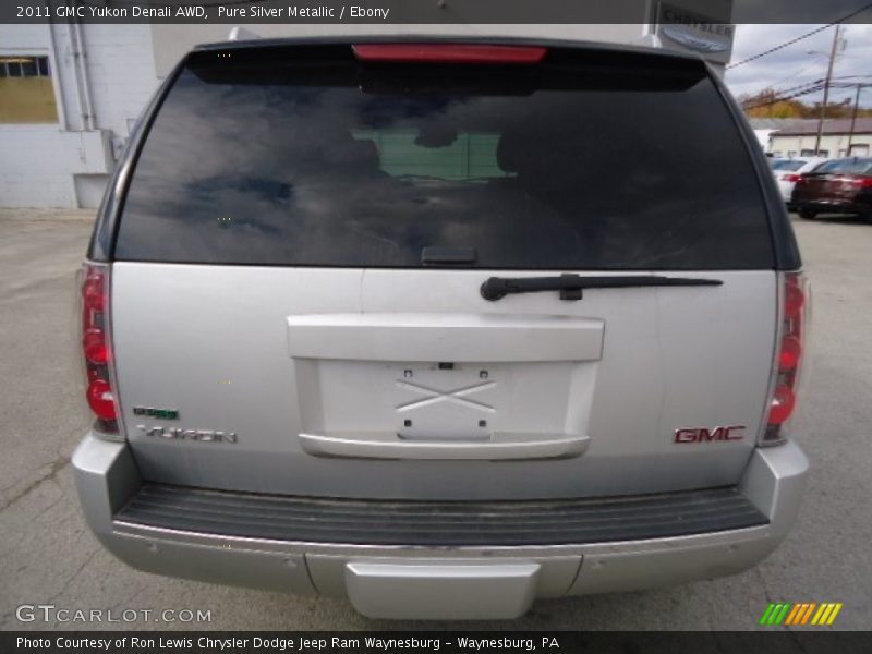 Pure Silver Metallic / Ebony 2011 GMC Yukon Denali AWD