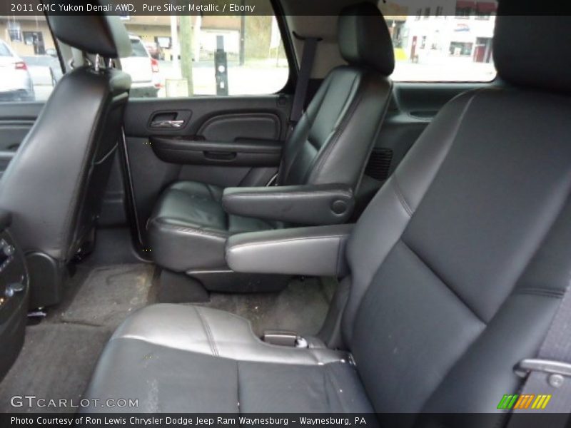 Pure Silver Metallic / Ebony 2011 GMC Yukon Denali AWD