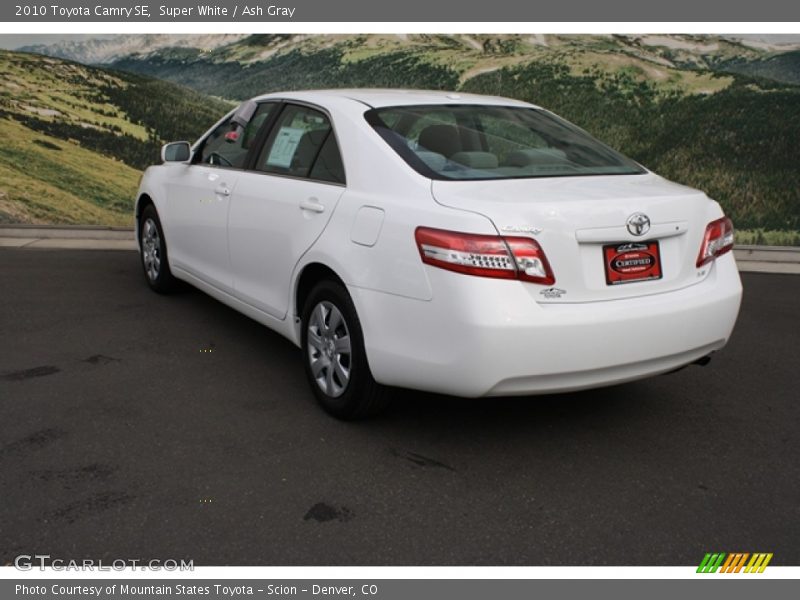 Super White / Ash Gray 2010 Toyota Camry SE