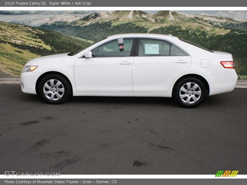 Super White / Ash Gray 2010 Toyota Camry SE