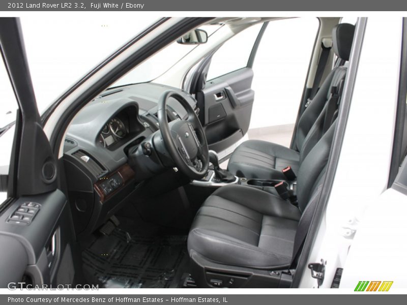 Fuji White / Ebony 2012 Land Rover LR2 3.2