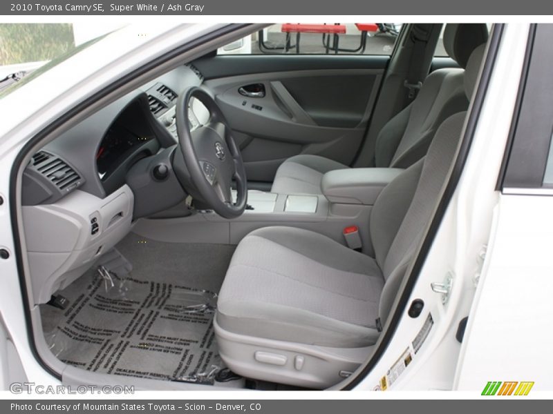 Super White / Ash Gray 2010 Toyota Camry SE