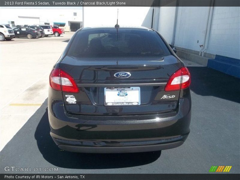 Tuxedo Black / Charcoal Black/Light Stone 2013 Ford Fiesta S Sedan