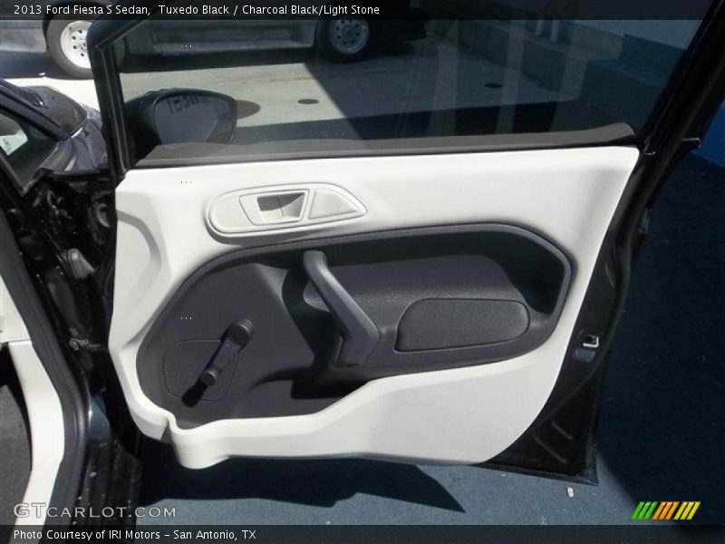 Tuxedo Black / Charcoal Black/Light Stone 2013 Ford Fiesta S Sedan